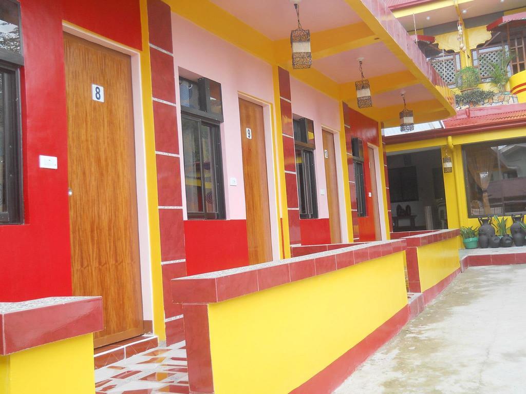 Hotel Lagrosa Backpackers à Coron Chambre photo