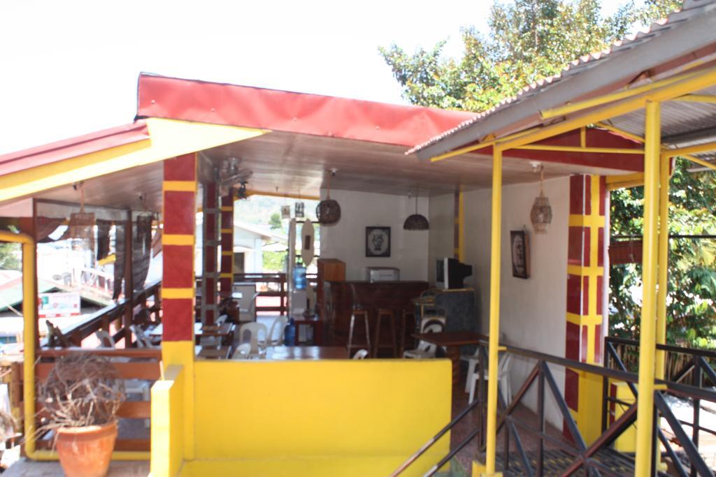 Hotel Lagrosa Backpackers à Coron Extérieur photo