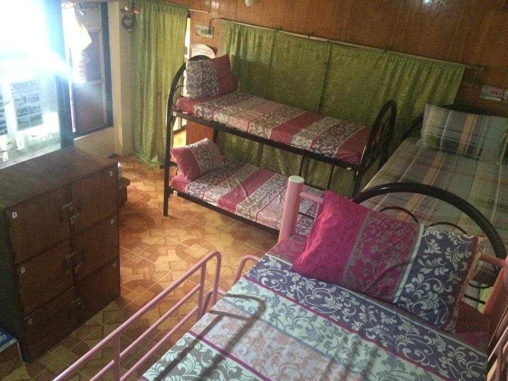 Hotel Lagrosa Backpackers à Coron Extérieur photo