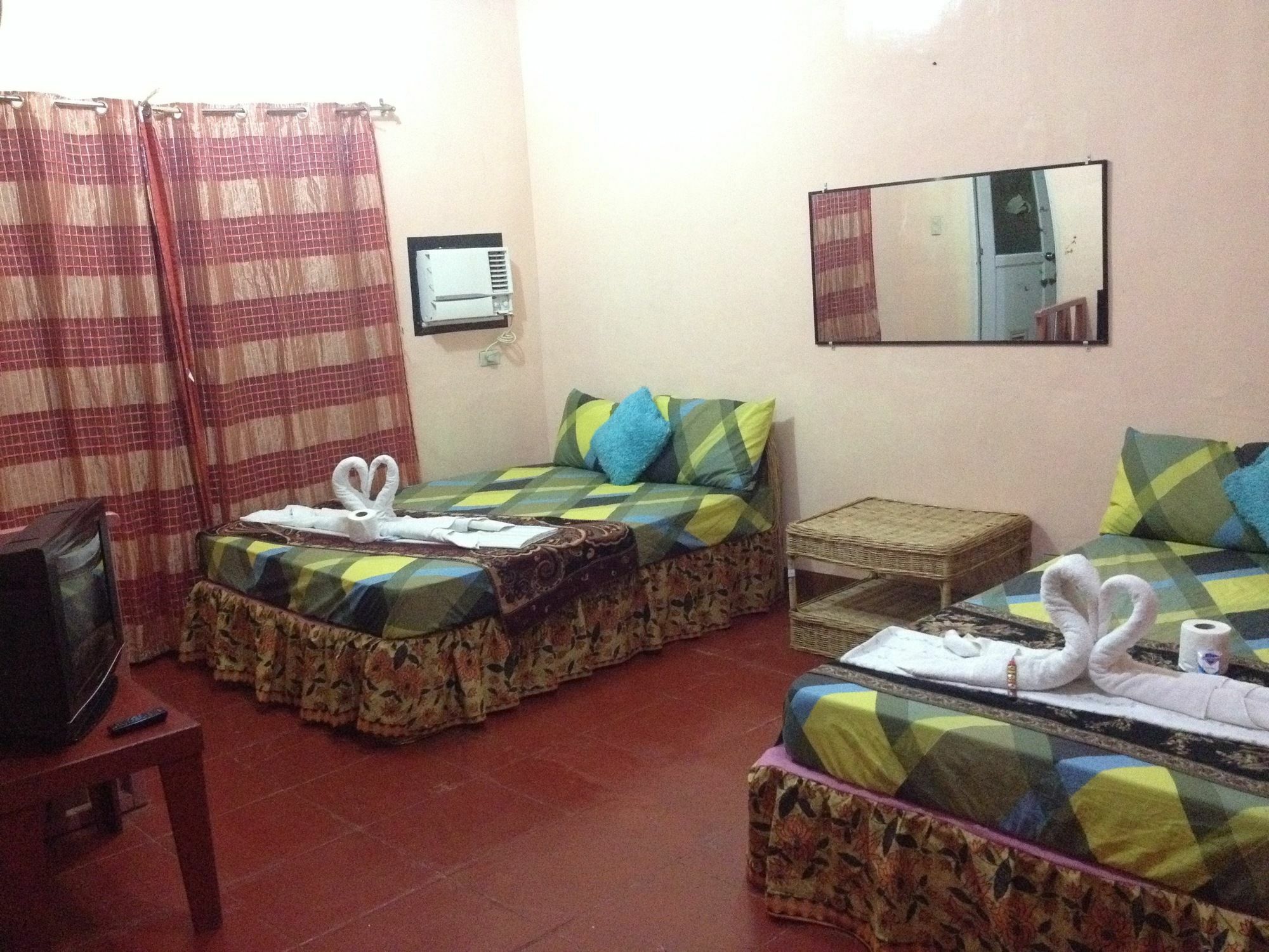 Hotel Lagrosa Backpackers à Coron Extérieur photo