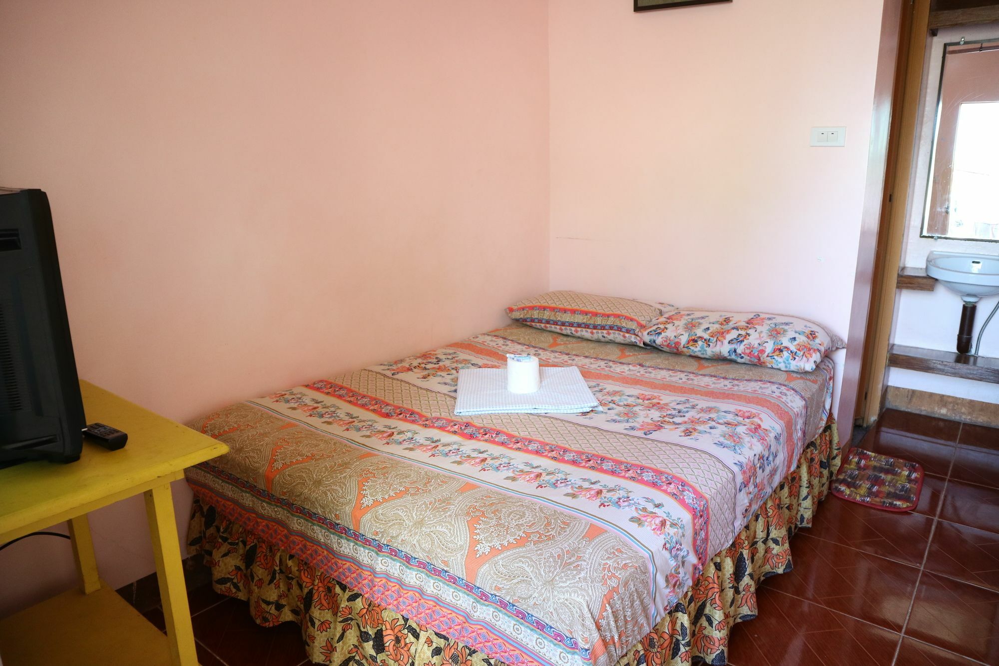 Hotel Lagrosa Backpackers à Coron Extérieur photo