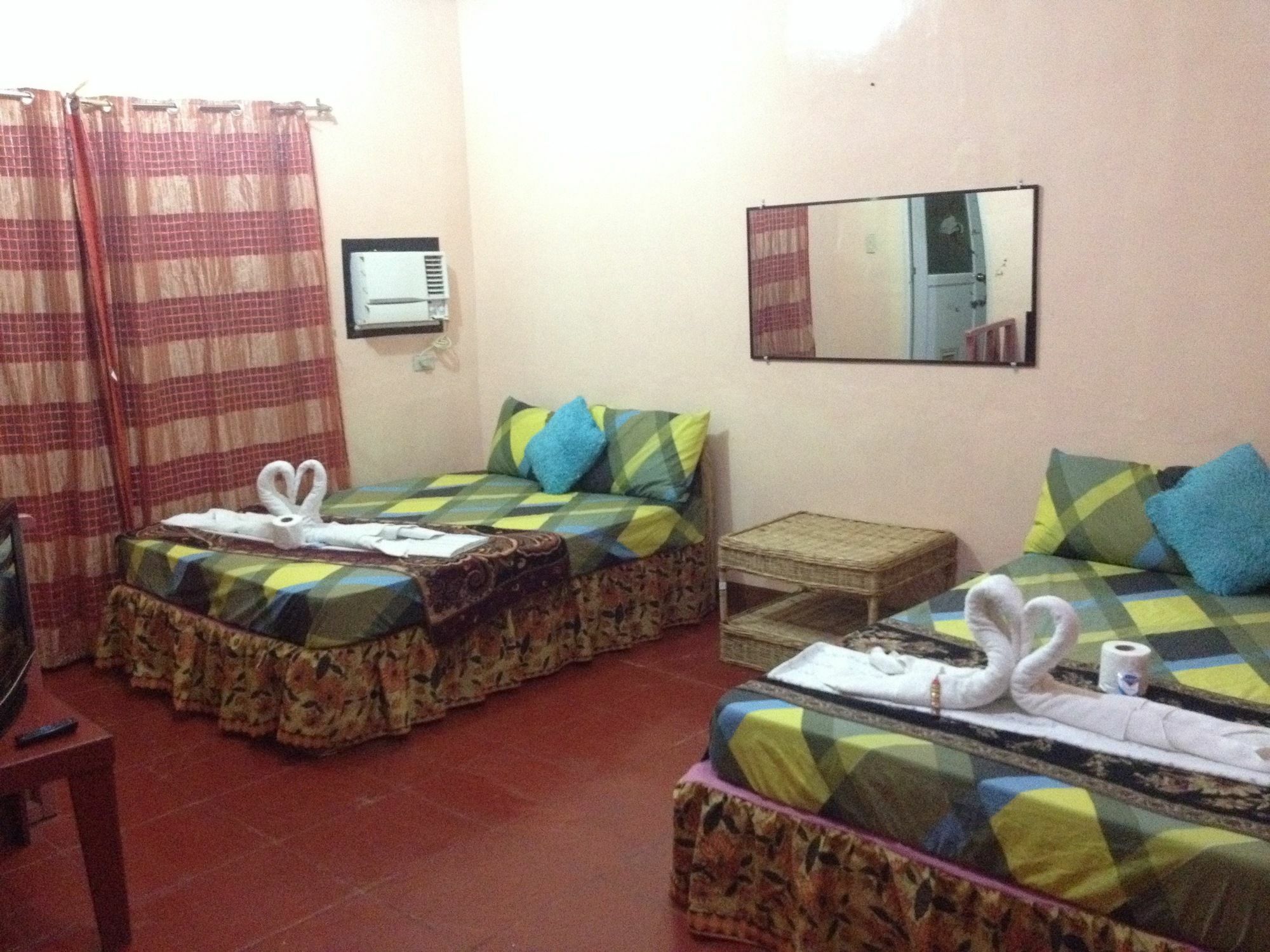 Hotel Lagrosa Backpackers à Coron Extérieur photo