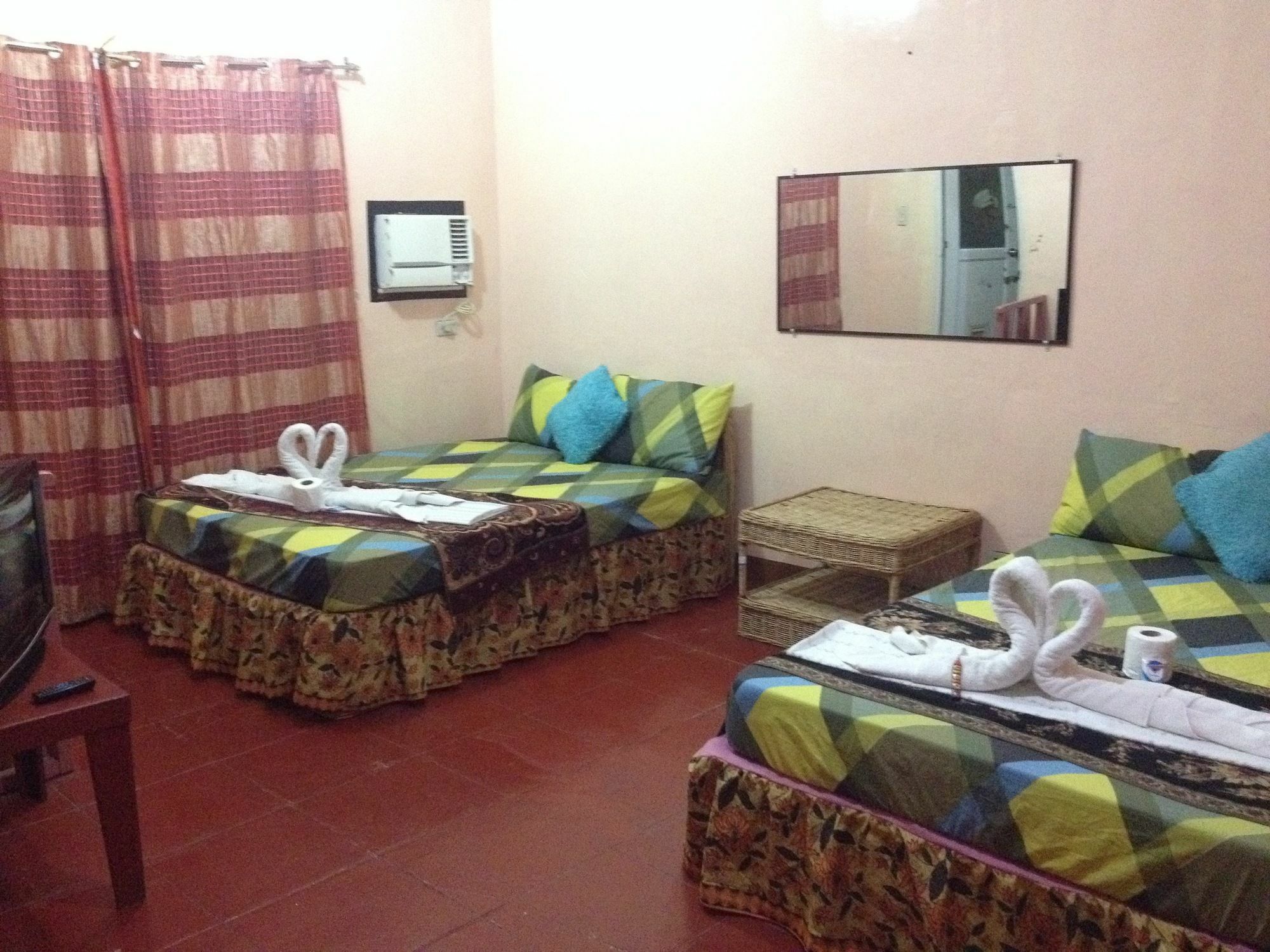 Hotel Lagrosa Backpackers à Coron Extérieur photo